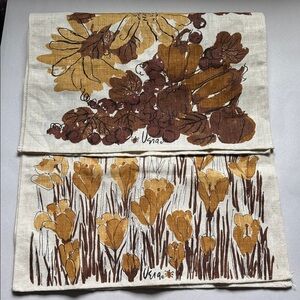 Vintage Vera Neumann crocus, Tulip linen Tea Towels 2-pc. Brown/Gold Florals